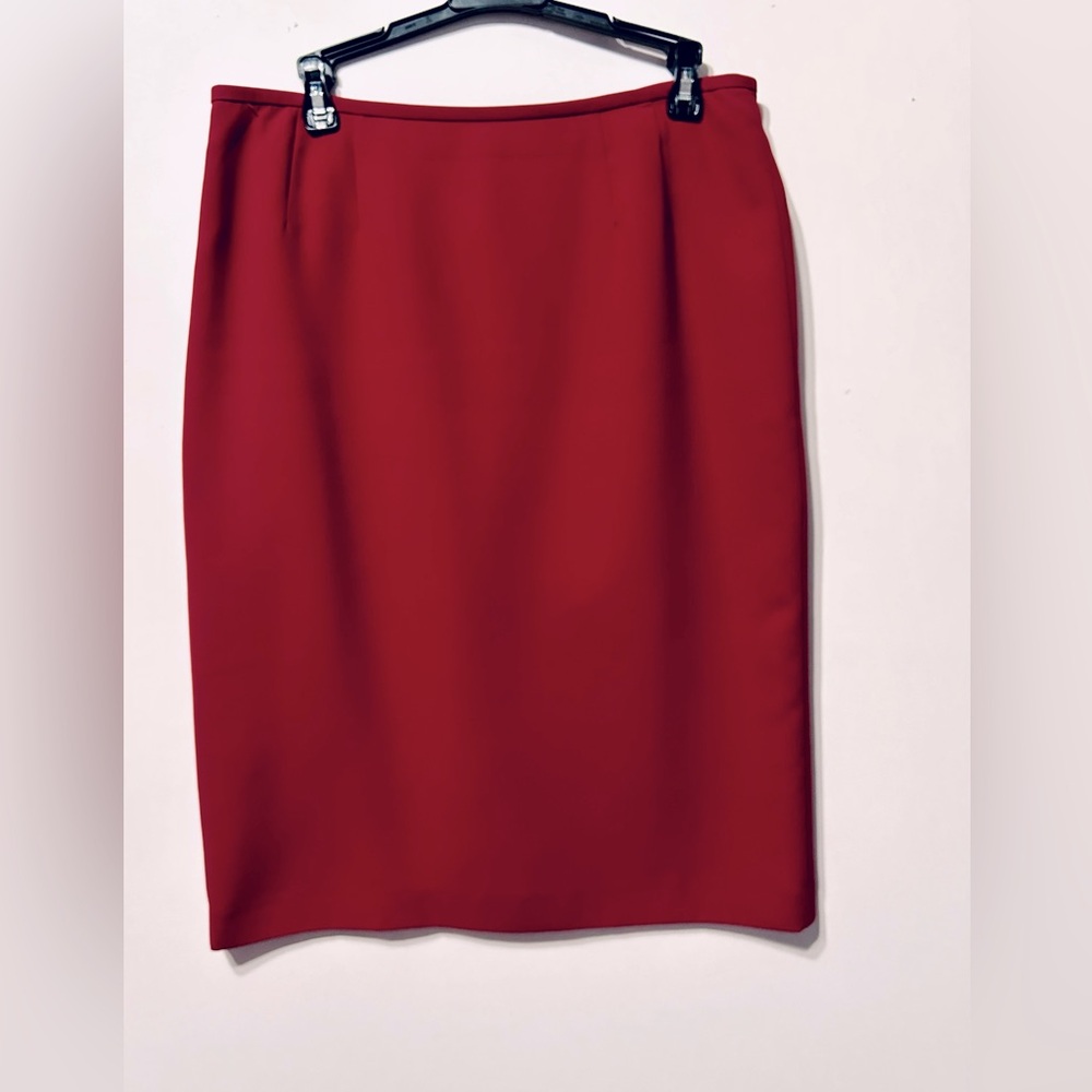 Jones Studio pencil Skirt Deep Red wine color